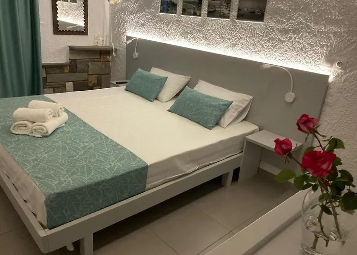 Ξενοδοχείο με διαμερίσματα Armeno 3*