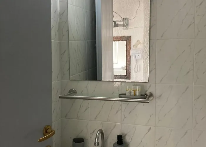 Ξενοδοχείο με διαμερίσματα Armeno Λιμενάρια