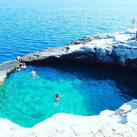 Ξενοδοχείο με διαμερίσματα Armeno 3*