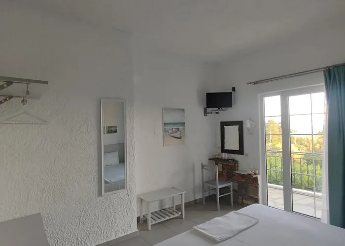 Armeno 3* Λιμενάρια